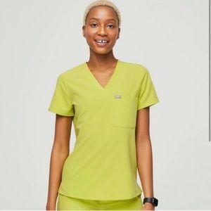 FIGS Citrine Scrub LARGE Top NEW